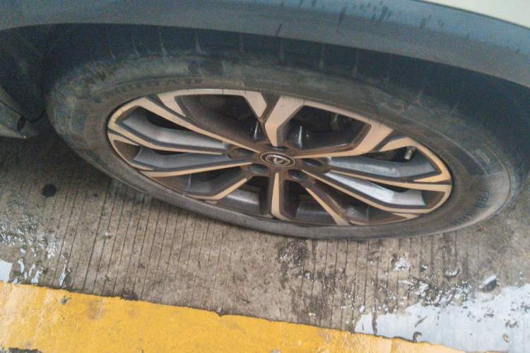 Used CHANGAN CS75 PLUS 2020 2.0T Automatic Flagship Edition Right Front Wheel Hub