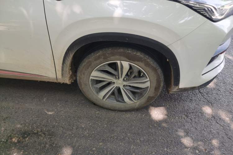 Used CHANGAN CS75 PLUS 2020 1.5T Automatic Luxury Version Right Front Wheel Hub