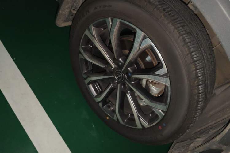 Used CHANGAN CS75 PLUS 2020 2.0T Automatic Pilot Version Right Front Wheel Hub