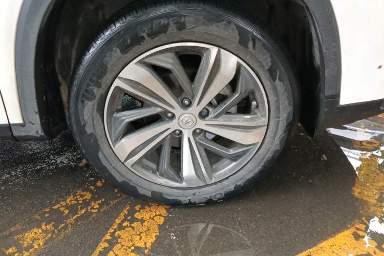 Used CHANGAN CS75 PLUS 2020 1.5T Automatic Prestige Edition Right Front Wheel Hub