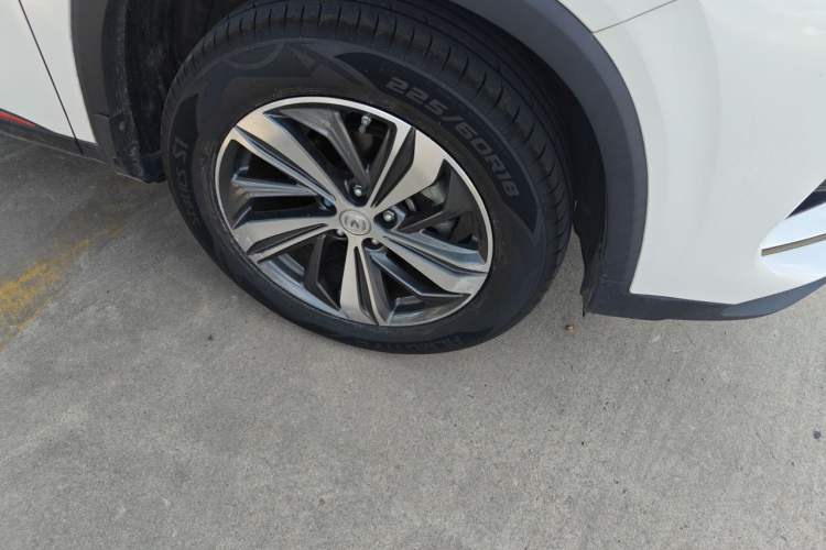 Used CHANGAN CS75 PLUS 2020 1.5T Automatic Luxury Version Right Front Wheel Hub