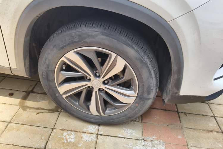 Used CHANGAN CS75 PLUS 2020 1.5T Automatic Luxury Version Right Front Wheel Hub
