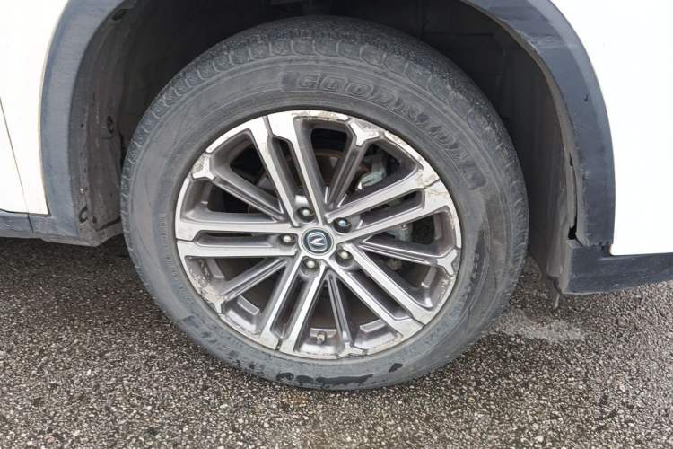 Used CHANGAN CS75 PLUS 2020 1.5T Automatic Luxury Version Right Front Wheel Hub