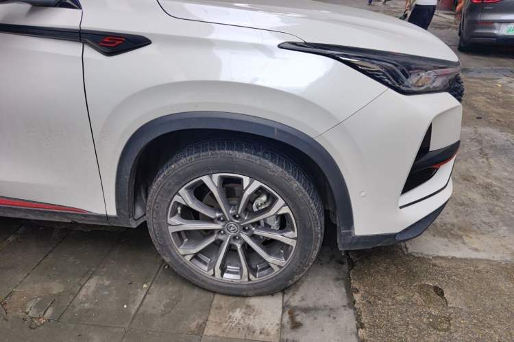 Used CHANGAN CS75 PLUS 2020 2.0T Automatic Flagship Edition Right Front Wheel Hub