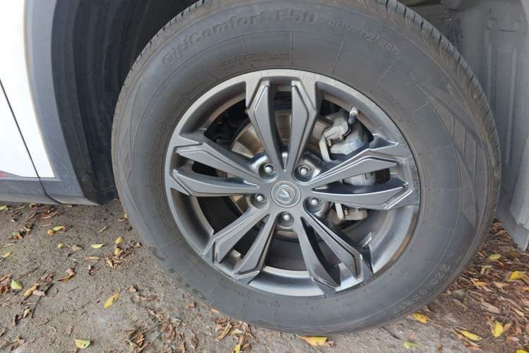 Used CHANGAN CS75 PLUS 2020 1.5T Automatic Elite Edition Right Front Wheel Hub