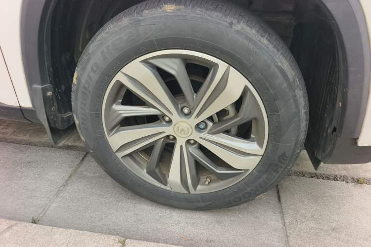 Used CHANGAN CS75 PLUS 2020 1.5T Automatic Luxury Version Right Front Wheel Hub