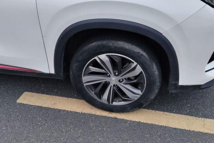 Used CHANGAN CS75 PLUS 2020 1.5T Automatic Prestige Edition Right Front Wheel Hub
