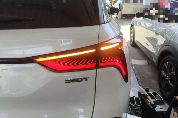 Used CHANGAN CS75 PLUS 2020 2.0T Automatic Flagship Edition Right Rear Taillight