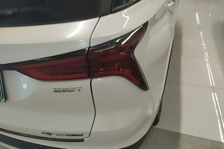 Used CHANGAN CS75 PLUS 2020 1.5T Automatic Luxury Version Right Rear Taillight