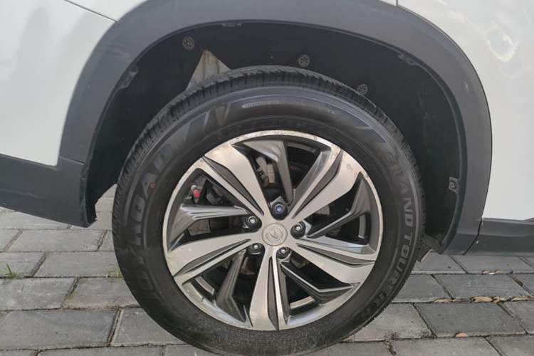 Used CHANGAN CS75 PLUS 2020 1.5T Automatic Luxury Version Right Rear Wheel Hub