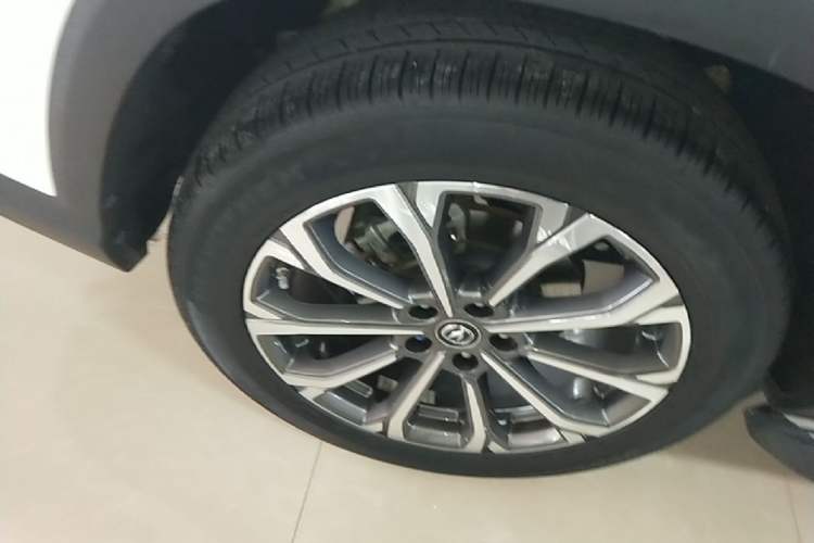 Used CHANGAN CS75 PLUS 2020 2.0T Automatic Pilot Version Right Rear Wheel Hub