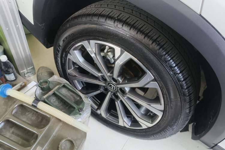 Used CHANGAN CS75 PLUS 2020 2.0T Automatic Flagship Edition Right Rear Wheel Hub