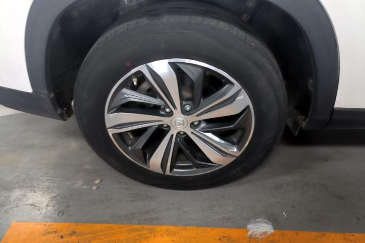 Used CHANGAN CS75 PLUS 2020 1.5T Automatic Luxury Version Right Rear Wheel Hub