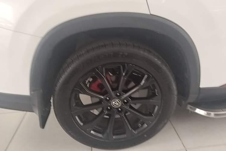 Used CHANGAN CS75 PLUS 2020 2.0T Automatic Pilot Version Right Rear Wheel Hub