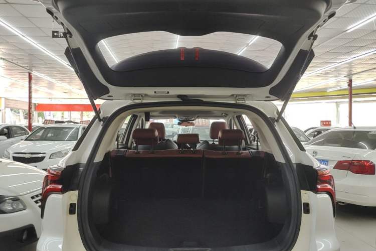 Used CHANGAN CS75 PLUS 2020 1.5T Automatic Luxury Version Trunk