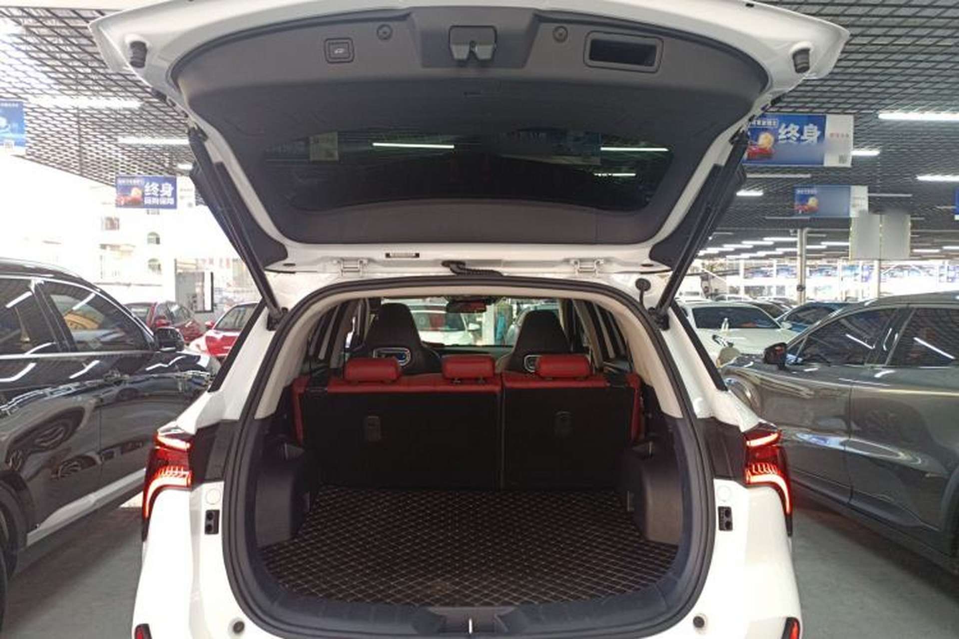Used CHANGAN CS75 PLUS 2020 2.0T Automatic Flagship Edition Trunk