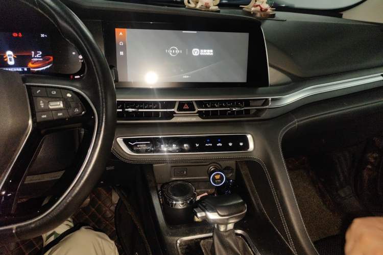 Used CHANGAN CS75 PLUS 2021 1.5T Automatic Luxury Version Audio And AC Panel