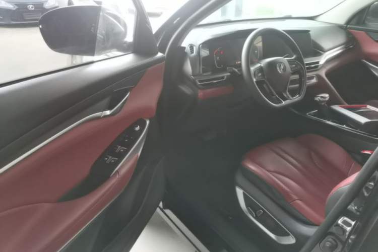 Used CHANGAN CS75 PLUS 2021 1.5T Automatic Luxury Version Driver Seat