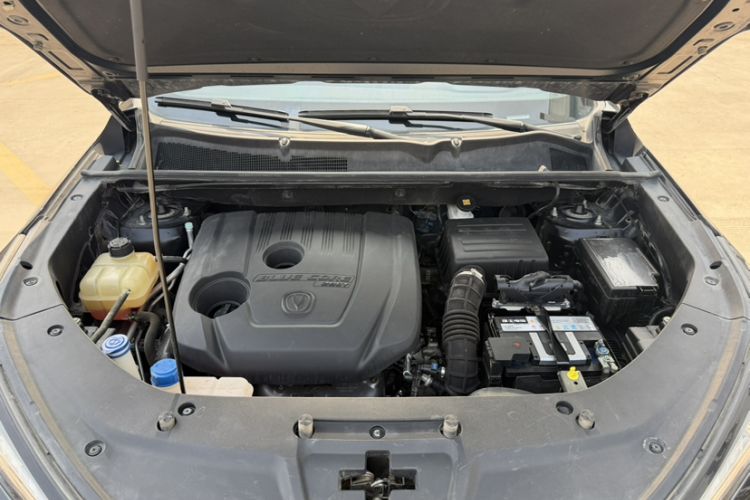 Used CHANGAN CS75 PLUS 2021 1.5T Automatic Luxury Version Engine Bay