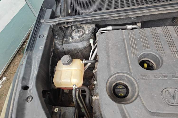 Used CHANGAN CS75 PLUS 2021 1.5T Automatic Luxury Version Engine Bay Right