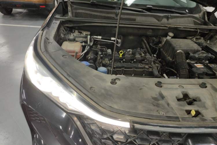 Used CHANGAN CS75 PLUS 2021 1.5T Automatic Luxury Version Engine Bay Right