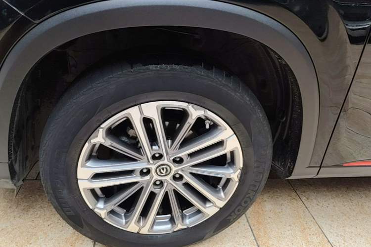 Used CHANGAN CS75 PLUS 2021 1.5T Automatic Luxury Version Exterior 4