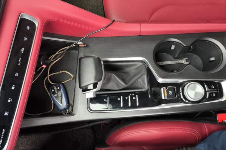 Used CHANGAN CS75 PLUS 2021 1.5T Automatic Luxury Version Gear Lever