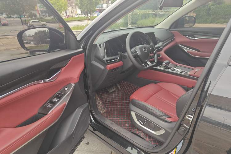 Used CHANGAN CS75 PLUS 2021 2.0T Automatic Pilot Version Interior 3