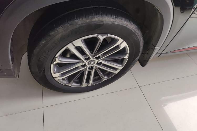 Used CHANGAN CS75 PLUS 2021 1.5T Automatic Prestige Model Left Front Wheel Hub