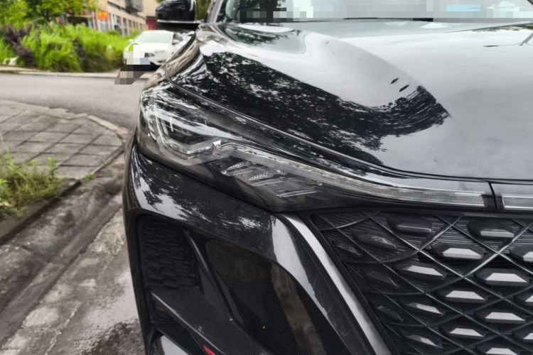 Used CHANGAN CS75 PLUS 2021 1.5T Automatic Luxury Version Right Front Headlight