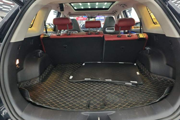 Used CHANGAN CS75 PLUS 2021 2.0T Automatic Pilot Version Trunk