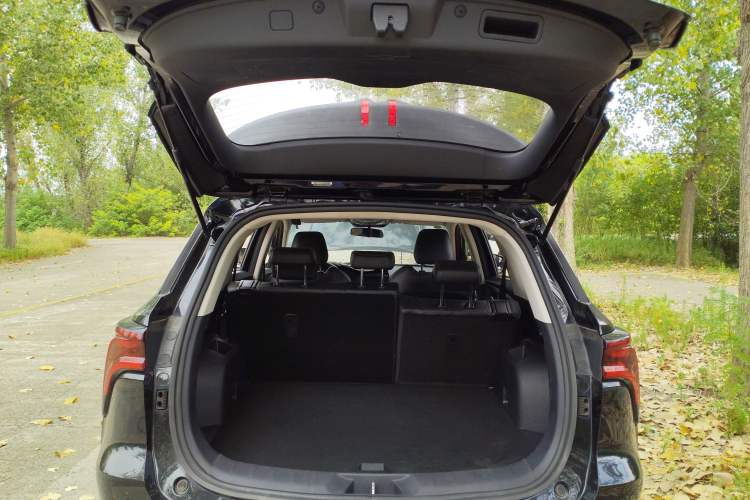Used CHANGAN CS75 PLUS 2021 1.5T Automatic Luxury Version Trunk