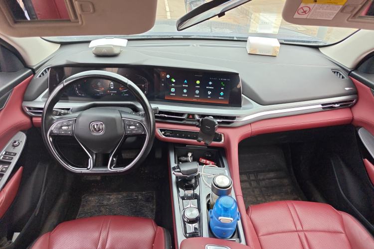 Used CHANGAN CS75 PLUS 2021 1.5T Automatic Luxury Version Interior 2