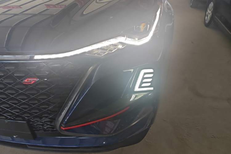 Used CHANGAN CS75 PLUS 2021 1.5T Automatic Luxury Version Left Front Headlight