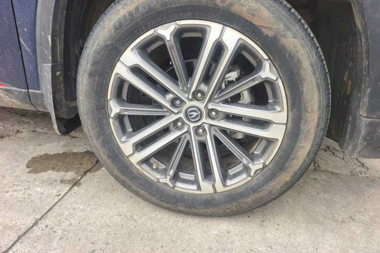 Used CHANGAN CS75 PLUS 2021 1.5T Automatic Luxury Version Right Front Wheel Hub