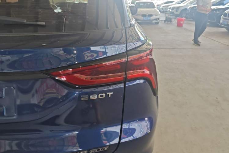 Used CHANGAN CS75 PLUS 2021 1.5T Automatic Luxury Version Right Rear Taillight