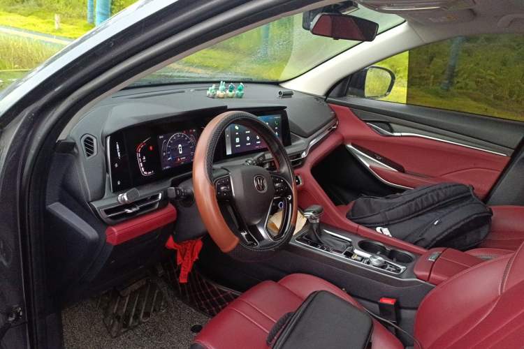 Used CHANGAN CS75 PLUS 2021 1.5T Automatic Luxury Version Center Console
