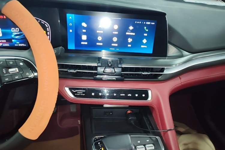 Used CHANGAN CS75 PLUS 2021 1.5T Automatic Prestige Model Audio And AC Panel