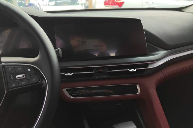 Used CHANGAN CS75 PLUS 2021 1.5T Automatic Luxury Version Audio And AC Panel