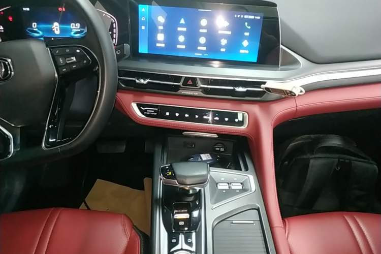 Used CHANGAN CS75 PLUS 2021 2.0T Automatic Pilot Version Audio And AC Panel