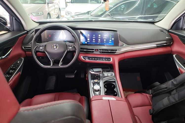 Used CHANGAN CS75 PLUS 2021 2.0T Automatic Pilot Version Center Console