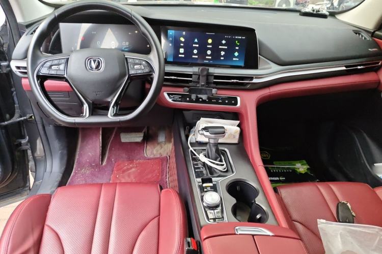 Used CHANGAN CS75 PLUS 2021 1.5T Automatic Luxury Version Center Console