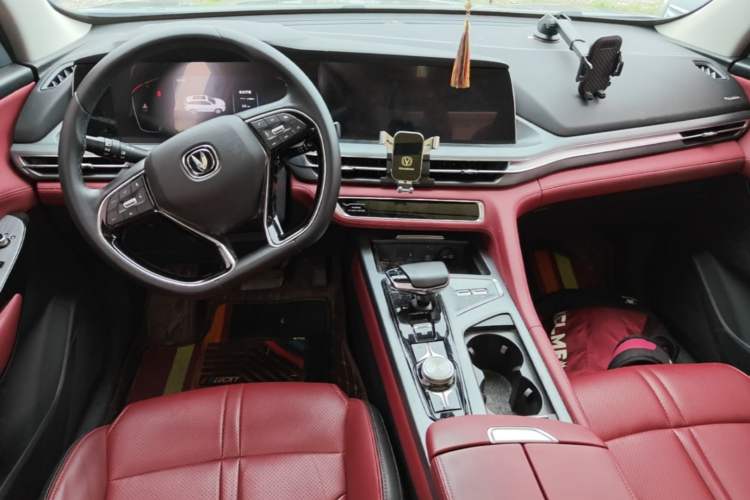 Used CHANGAN CS75 PLUS 2021 1.5T Automatic Luxury Version Center Console
