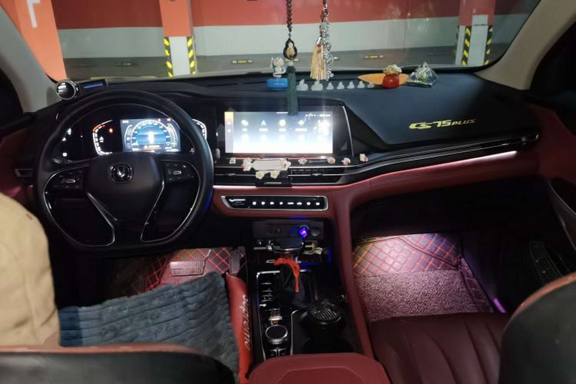 Used CHANGAN CS75 PLUS 2021 1.5T Automatic Luxury Version Center Console