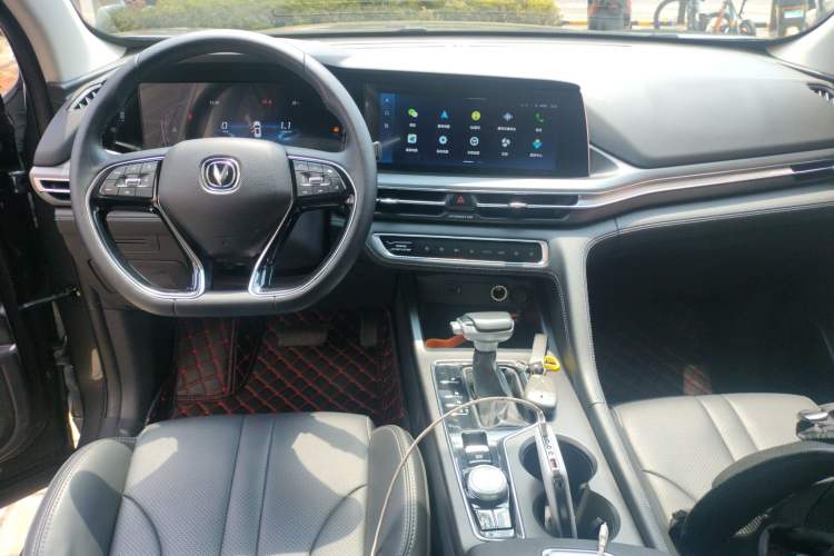 Used CHANGAN CS75 PLUS 2021 1.5T Automatic Luxury Version Center Console