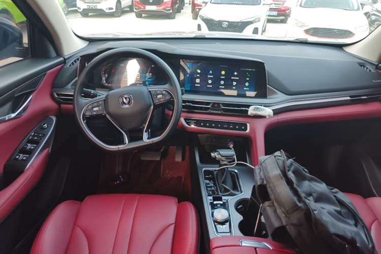 Used CHANGAN CS75 PLUS 2021 1.5T Automatic Luxury Version Center Console