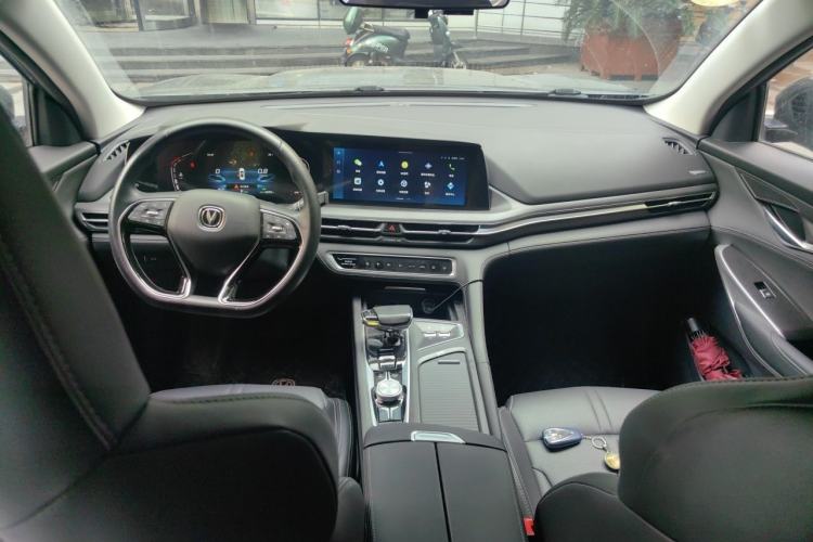 Used CHANGAN CS75 PLUS 2021 2.0T Automatic Pilot Version Center Console