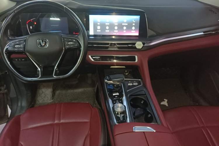 Used CHANGAN CS75 PLUS 2021 2.0T Automatic Pilot Version Center Console