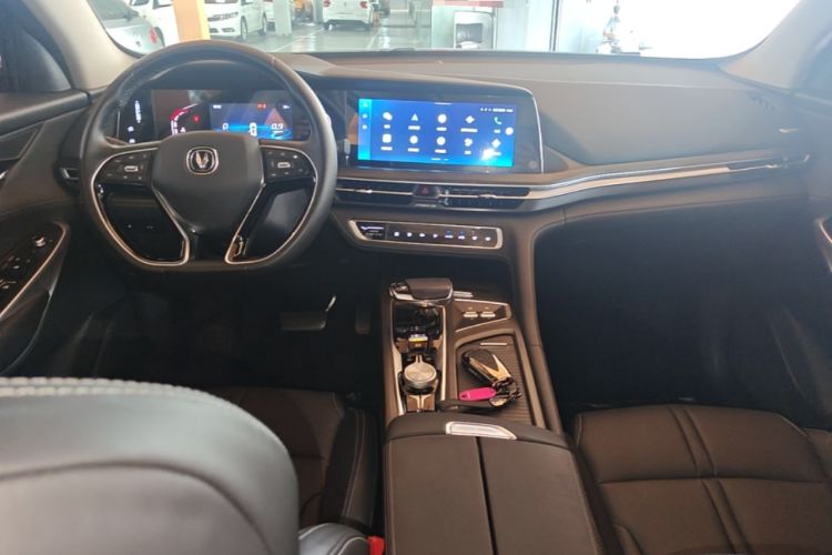 Used CHANGAN CS75 PLUS 2021 2.0T Automatic Pilot Version Center Console