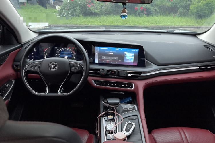 Used CHANGAN CS75 PLUS 2021 2.0T Automatic Pilot Version Center Console